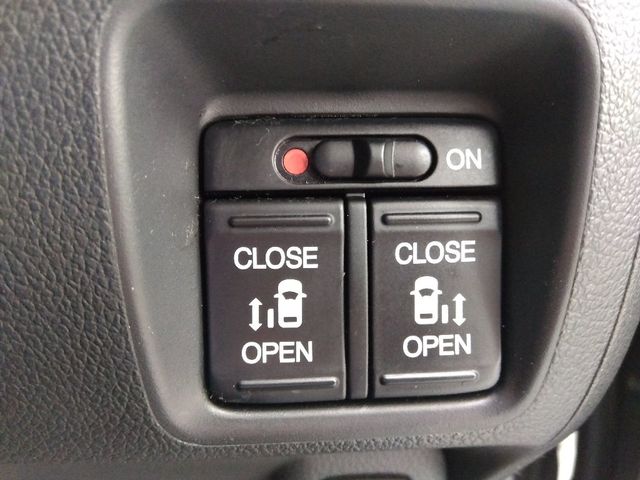 HONDA N BOX CUSTOM 2017