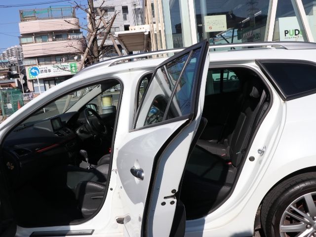 RENAULT RENAULT MEGANE ESTATE 2012