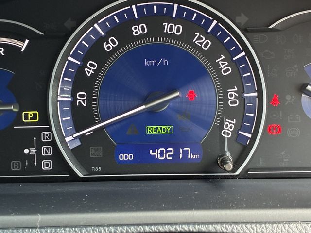 TOYOTA ESQUIRE HYBRID 2019