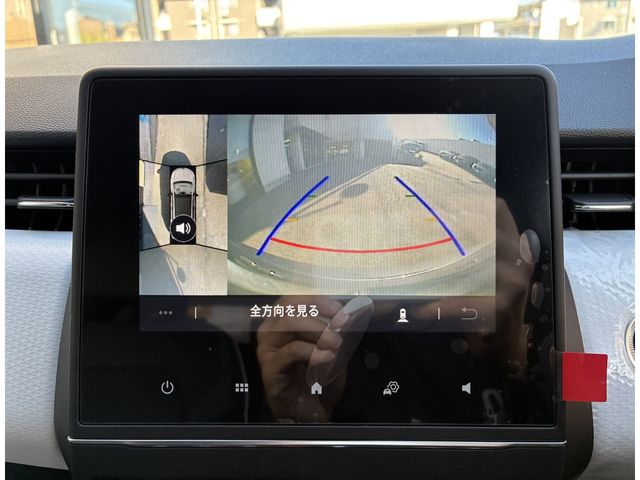 RENAULT RENAULT LUTECIA 2024