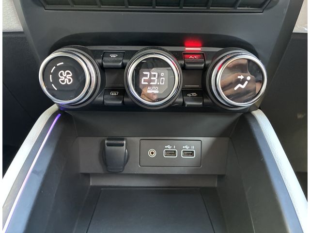 RENAULT RENAULT LUTECIA 2024