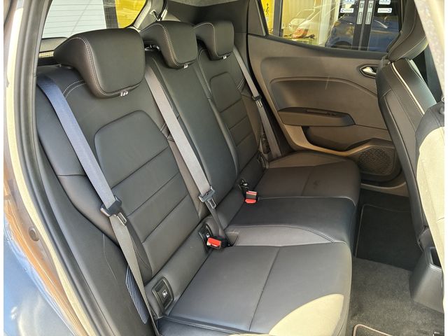 RENAULT RENAULT LUTECIA 2024