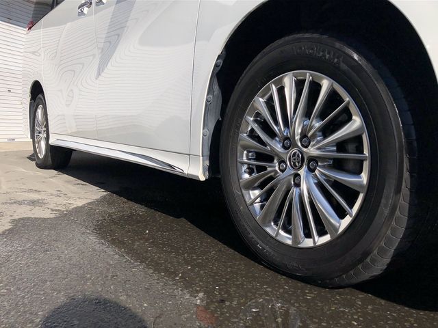 TOYOTA ALPHARD hybrid 4WD 2020