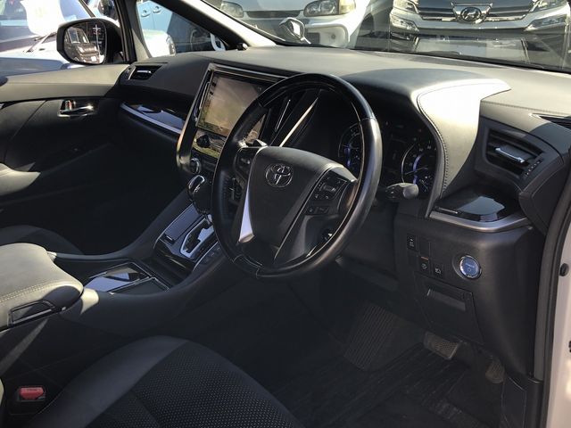 TOYOTA ALPHARD hybrid 4WD 2020