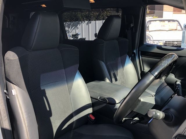 TOYOTA ALPHARD hybrid 4WD 2020