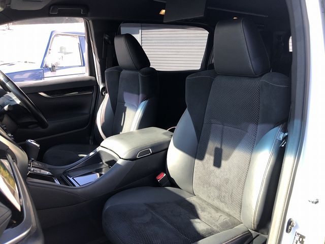 TOYOTA ALPHARD hybrid 4WD 2020