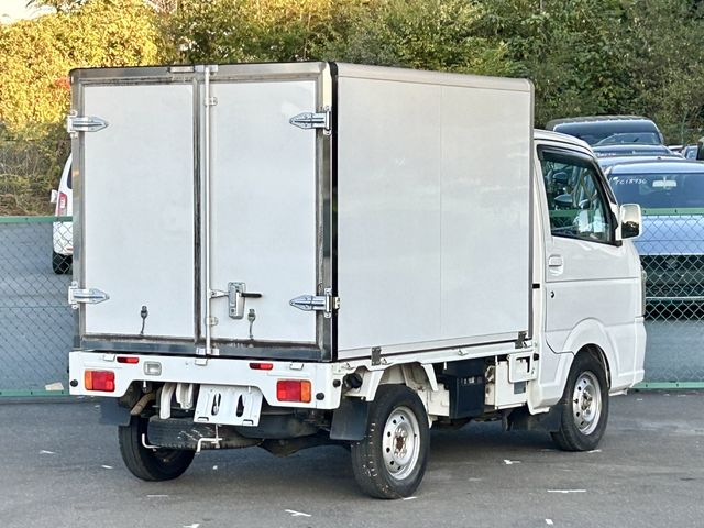 MITSUBISHI MINICAB truck 2015
