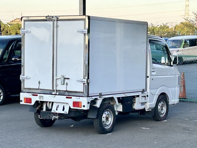 MITSUBISHI MINICAB truck 2015