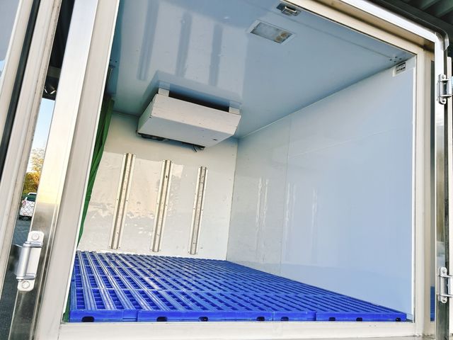 MITSUBISHI MINICAB truck 2015