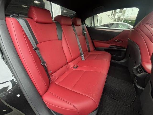 TOYOTA LEXUS ES300h 2019