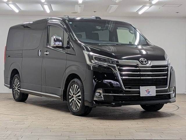 TOYOTA GRANACE 2020