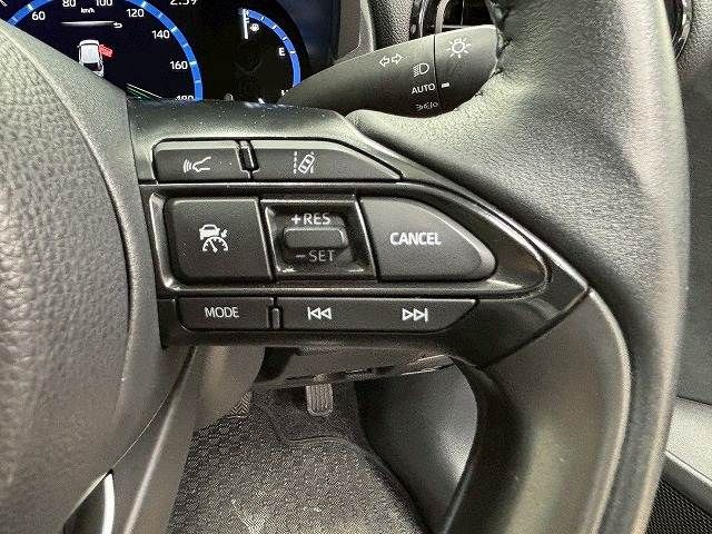 TOYOTA YARIS CROSS 2023