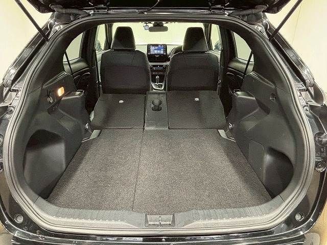 TOYOTA YARIS CROSS 2023