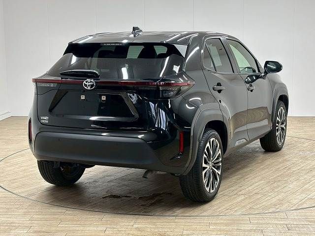 TOYOTA YARIS CROSS 2023