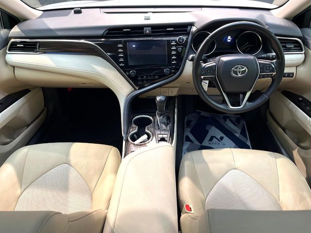 TOYOTA CAMRY HYBRID 2017