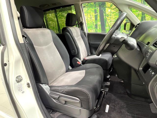 NISSAN SERENA  WG 2012