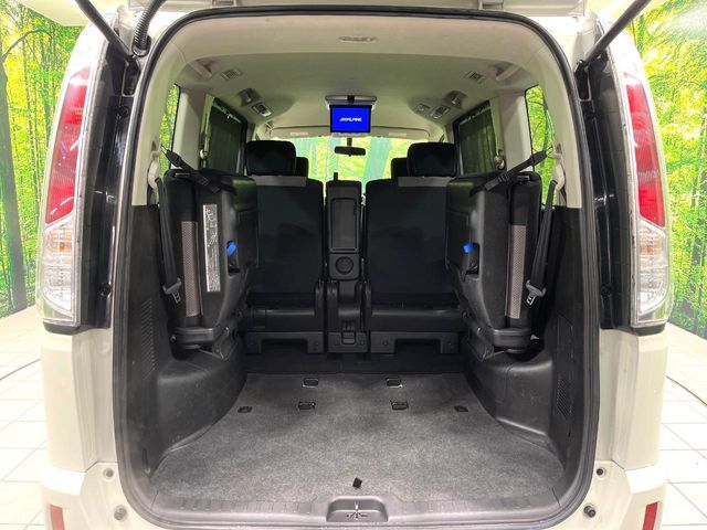 NISSAN SERENA  WG 2012