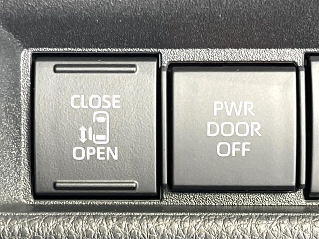 TOYOTA SIENTA HYBRID 2025