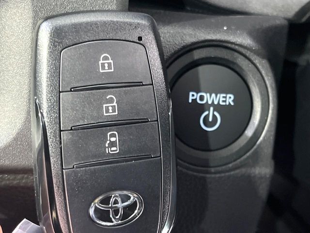 TOYOTA SIENTA HYBRID 2025