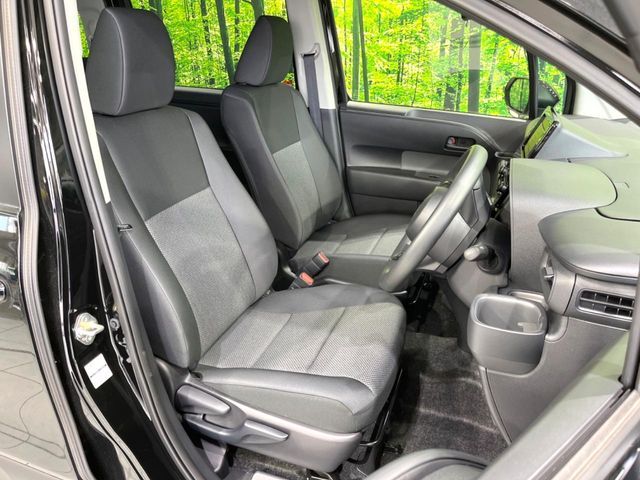 TOYOTA SIENTA HYBRID 2025