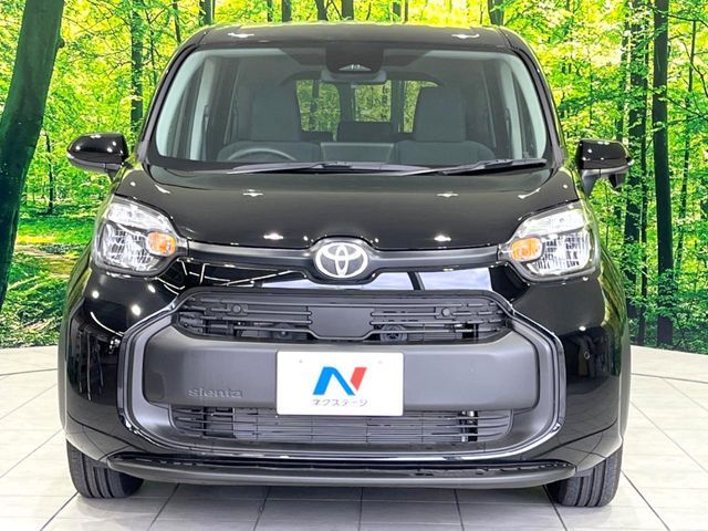 TOYOTA SIENTA HYBRID 2025