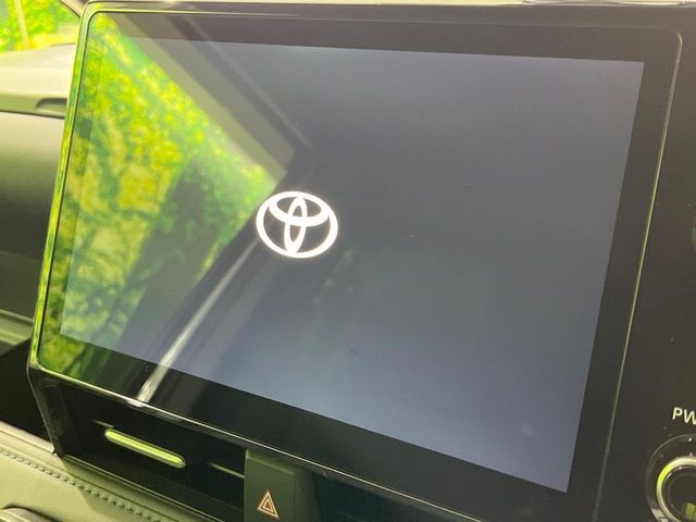 TOYOTA VOXY HYBRID 2025