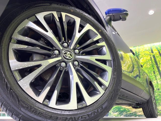 TOYOTA YARIS CROSS HYBRID 2023