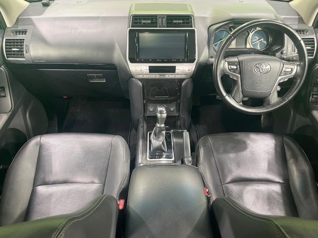 TOYOTA LANDCRUISER PRADO 2021