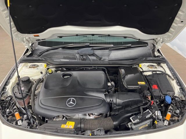 MERCEDES BENZ MERCEDES BENZ CLA Shooting Brake 2015