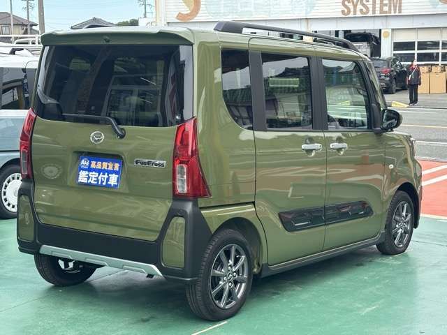 DAIHATSU TANTO FAN CROSS 2024