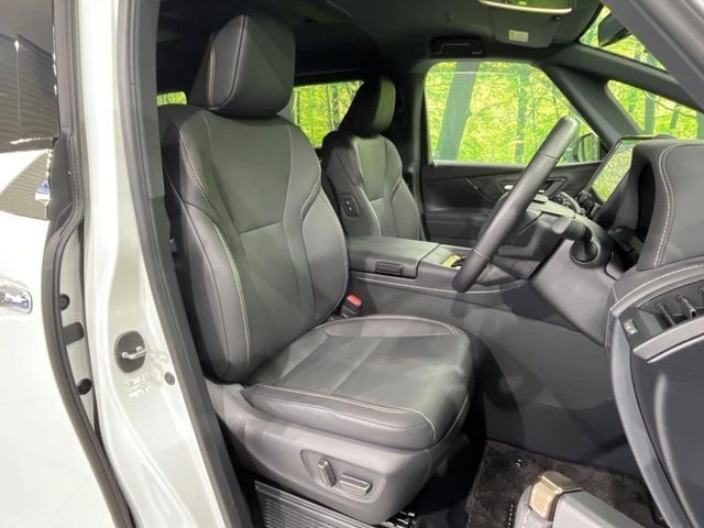 TOYOTA ALPHARD hybrid 4WD 2024