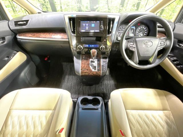 TOYOTA ALPHARD 2018