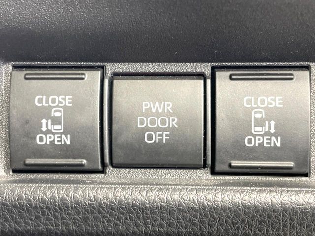 TOYOTA SIENTA HYBRID 2024