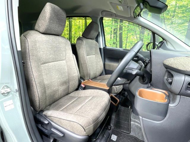 TOYOTA SIENTA HYBRID 2024