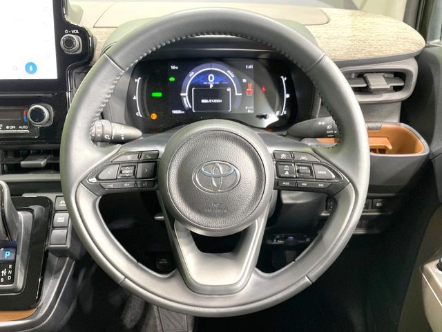 TOYOTA SIENTA HYBRID 2024