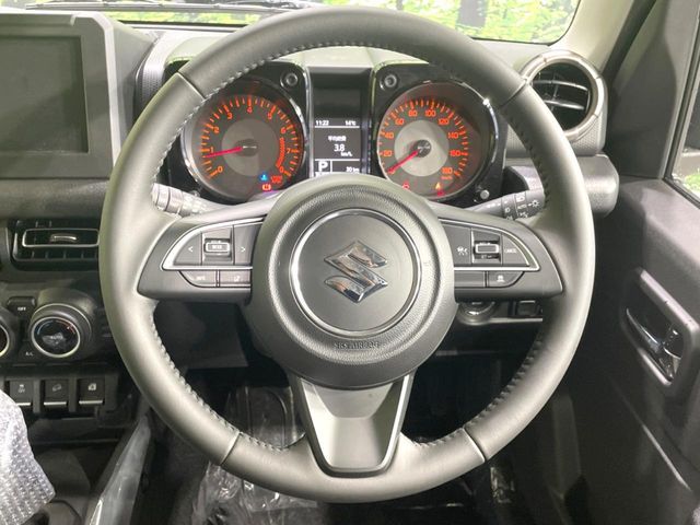 SUZUKI JIMNY NOMADE 2025