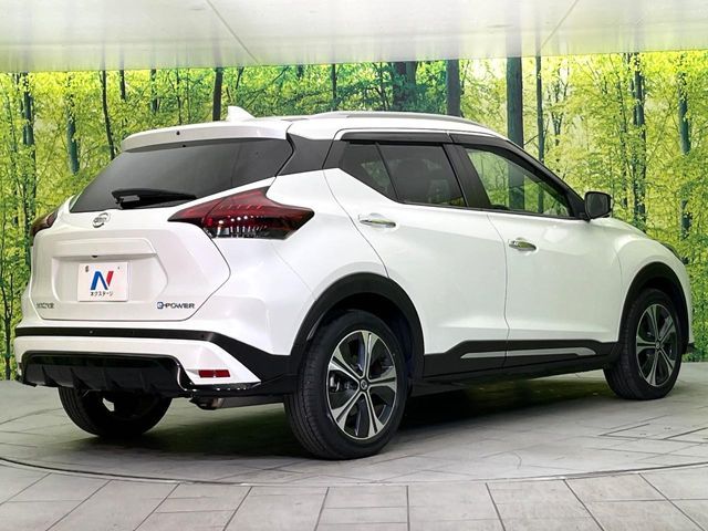 NISSAN KICKS 2021