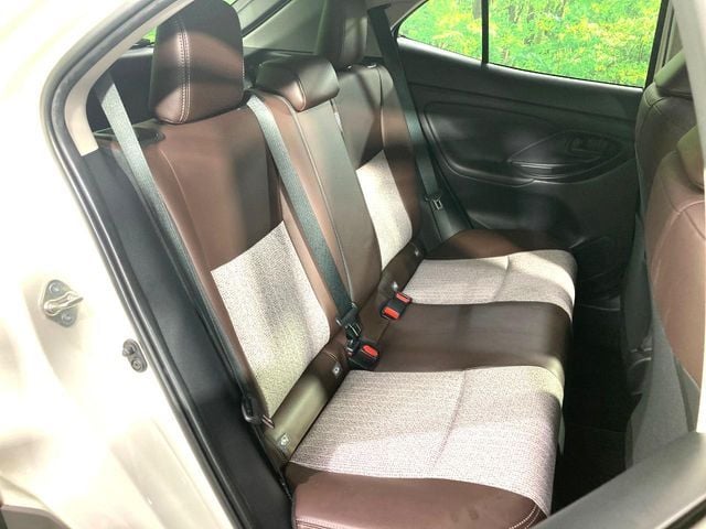 TOYOTA YARIS CROSS HYBRID 2022