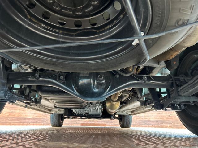 TOYOTA HIACE van 4WD 2024