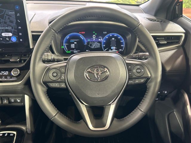 TOYOTA COROLLA CROSS HYBRID 2025