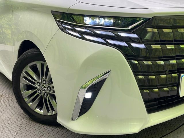 TOYOTA ALPHARD 2024