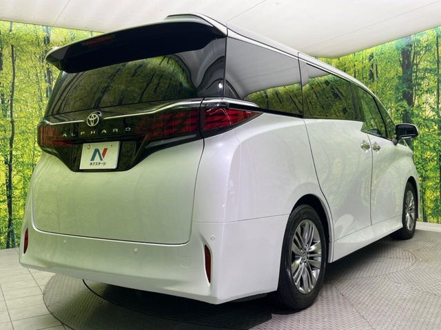 TOYOTA ALPHARD 2024