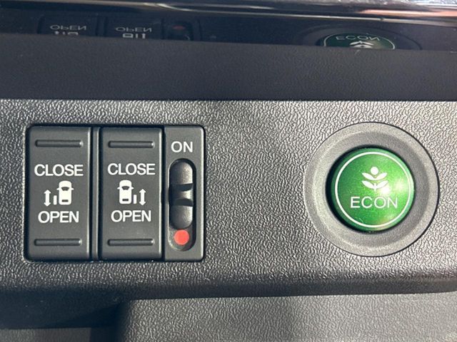 HONDA STEPWAGON 2015