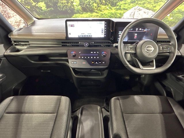 NISSAN SERENA  WG 2025