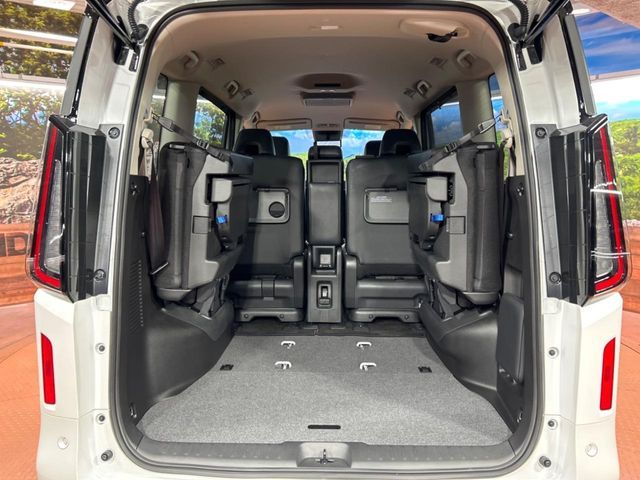 NISSAN SERENA  WG 2025