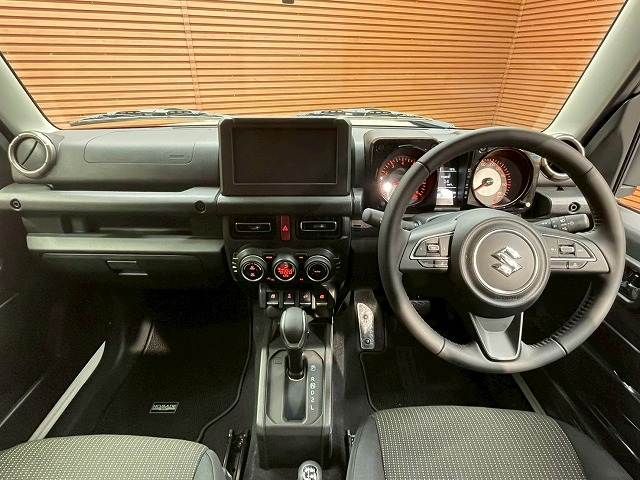 SUZUKI JIMNY NOMADE 2025