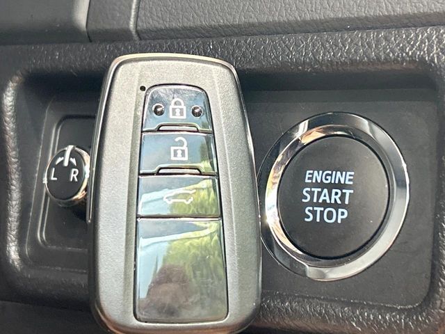 TOYOTA LANDCRUISER PRADO 2022