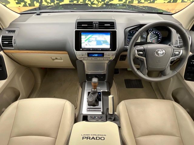 TOYOTA LANDCRUISER PRADO 2022