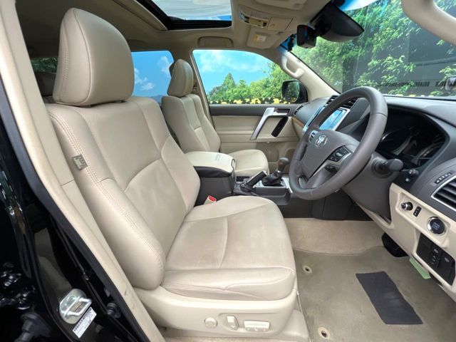 TOYOTA LANDCRUISER PRADO 2022