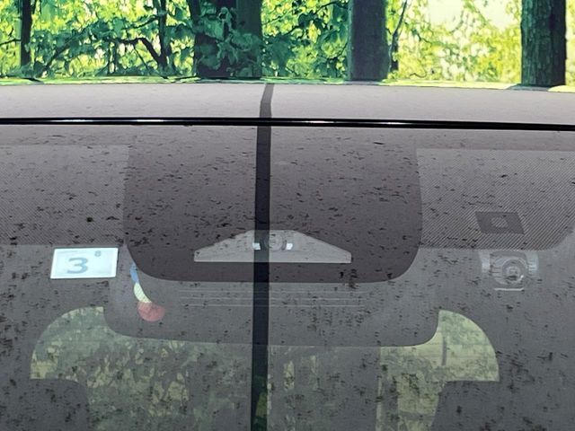 TOYOTA VOXY HYBRID 2023